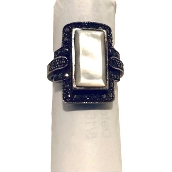 Vintage Sterling Silver Cocktail Ring White Gemstone 925 Jewelry Women's - Picture 1 of 8